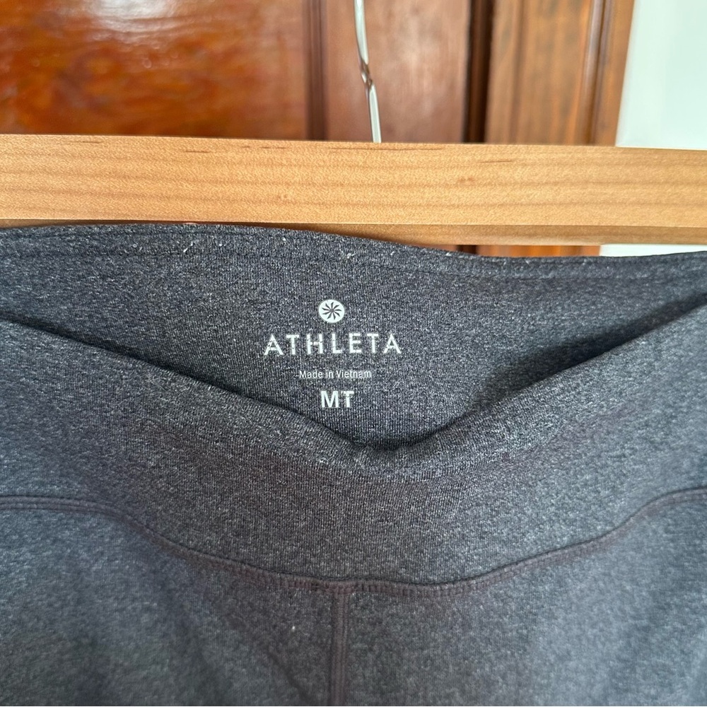 Athleta Kickbooty Boot Cut Flare Yoga Pants Medium Tall - Picture 6 of 15
